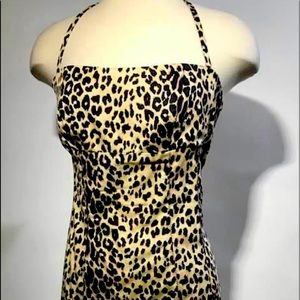 BE BE Beautiful body skimming kneelength dress. One ones perfect condition